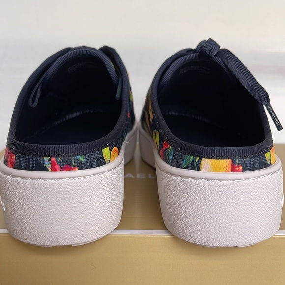 Michael Kors POPPY SLIDE SNEAKERS 
FRUIT PAINT MK SIG SM
49T4POFP1Q Platforms - Picture 15 of 16